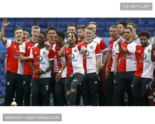 费耶诺德拟签荷兰未来中场,培养战略落地